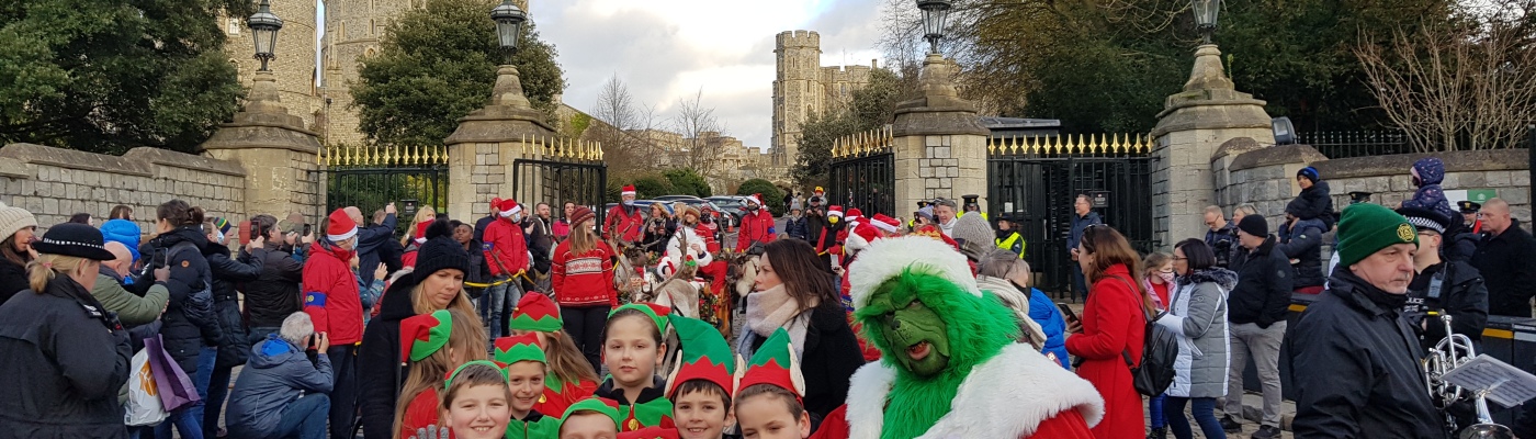 Grinch outside the Advance Gate of Windsor Castle